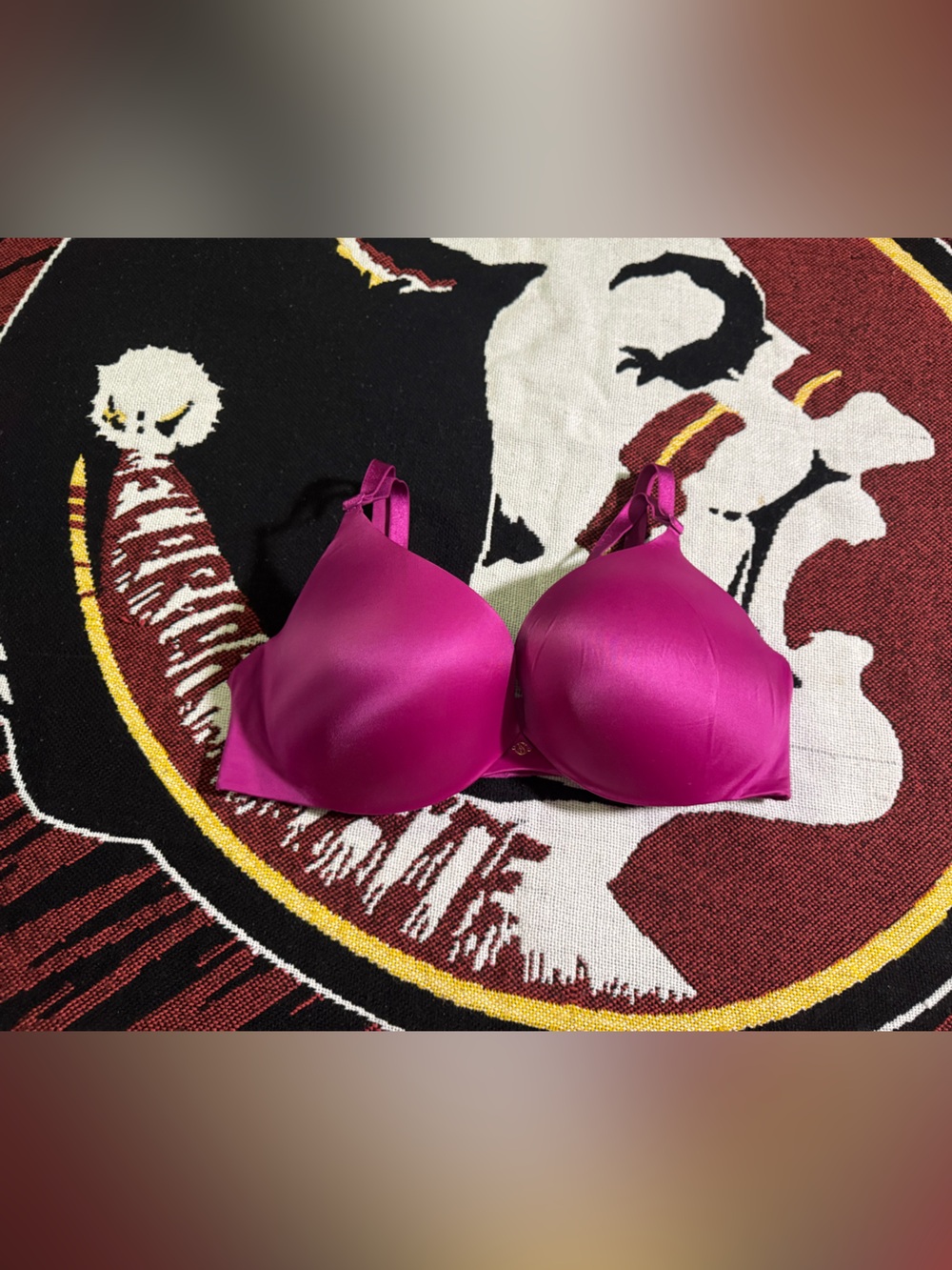 Victoria's Secret Hot Pink Smooth Molded T-Shirt Bra